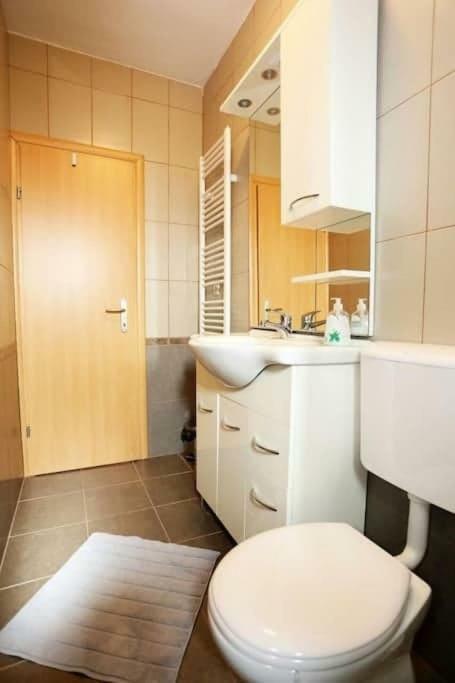 Apartmani Lili Сукошан Экстерьер фото