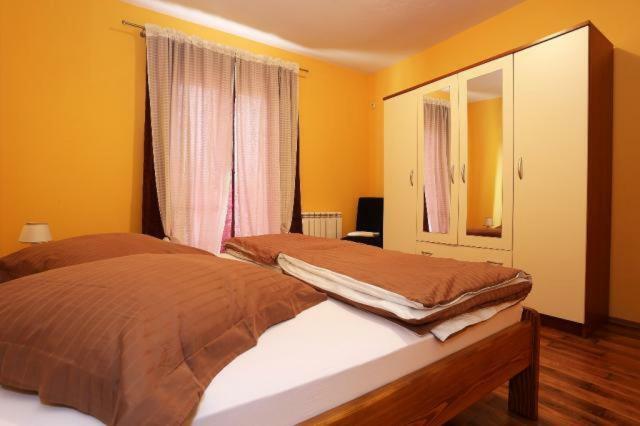 Apartmani Lili Сукошан Экстерьер фото