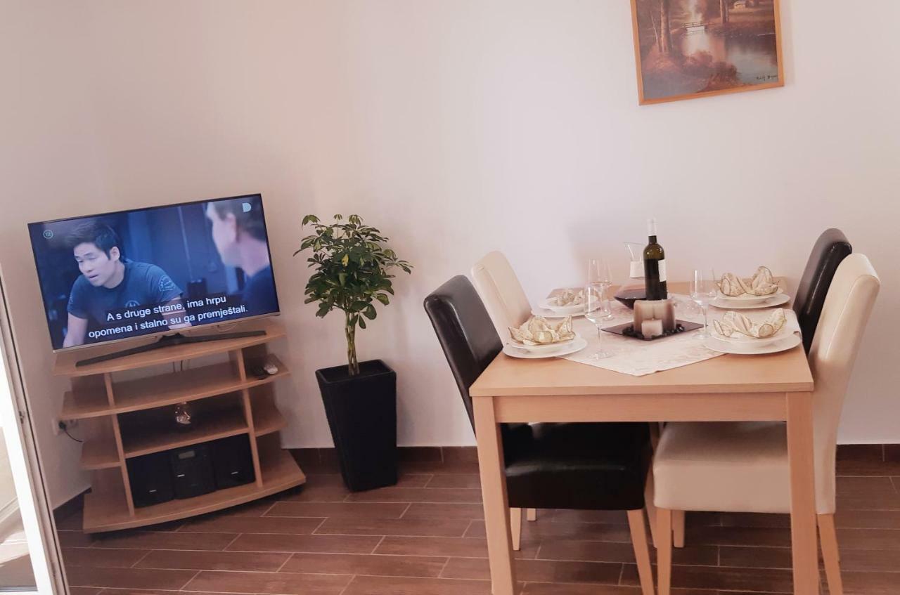 Apartmani Lili Сукошан Экстерьер фото