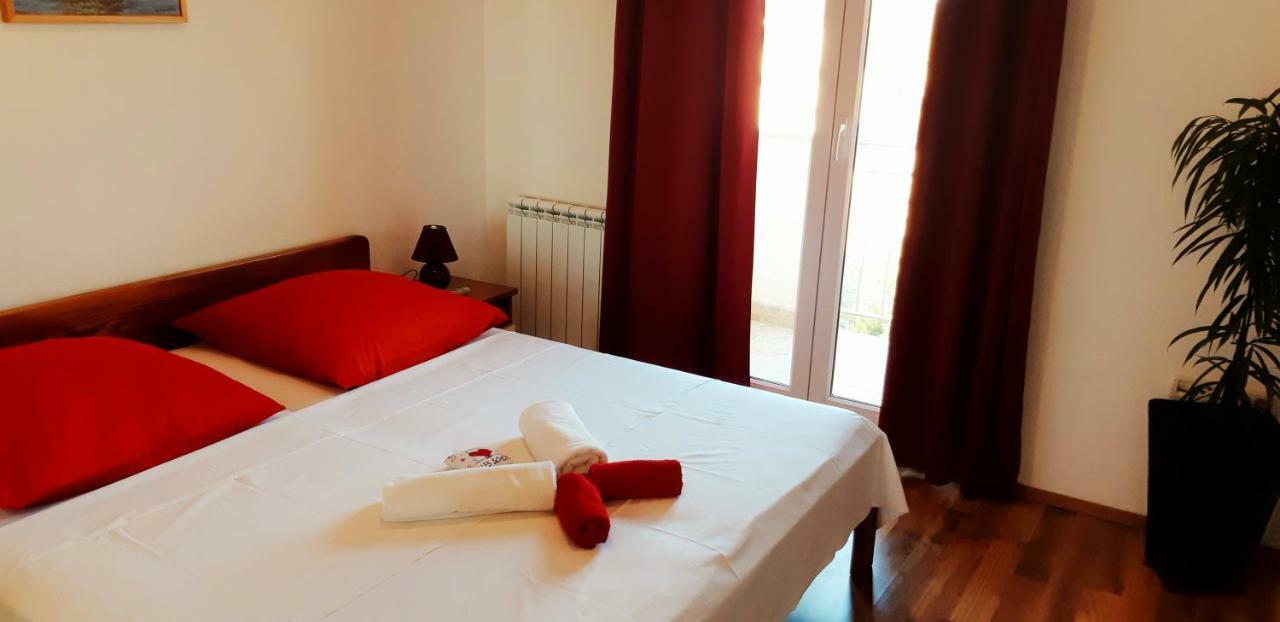 Apartmani Lili Сукошан Экстерьер фото