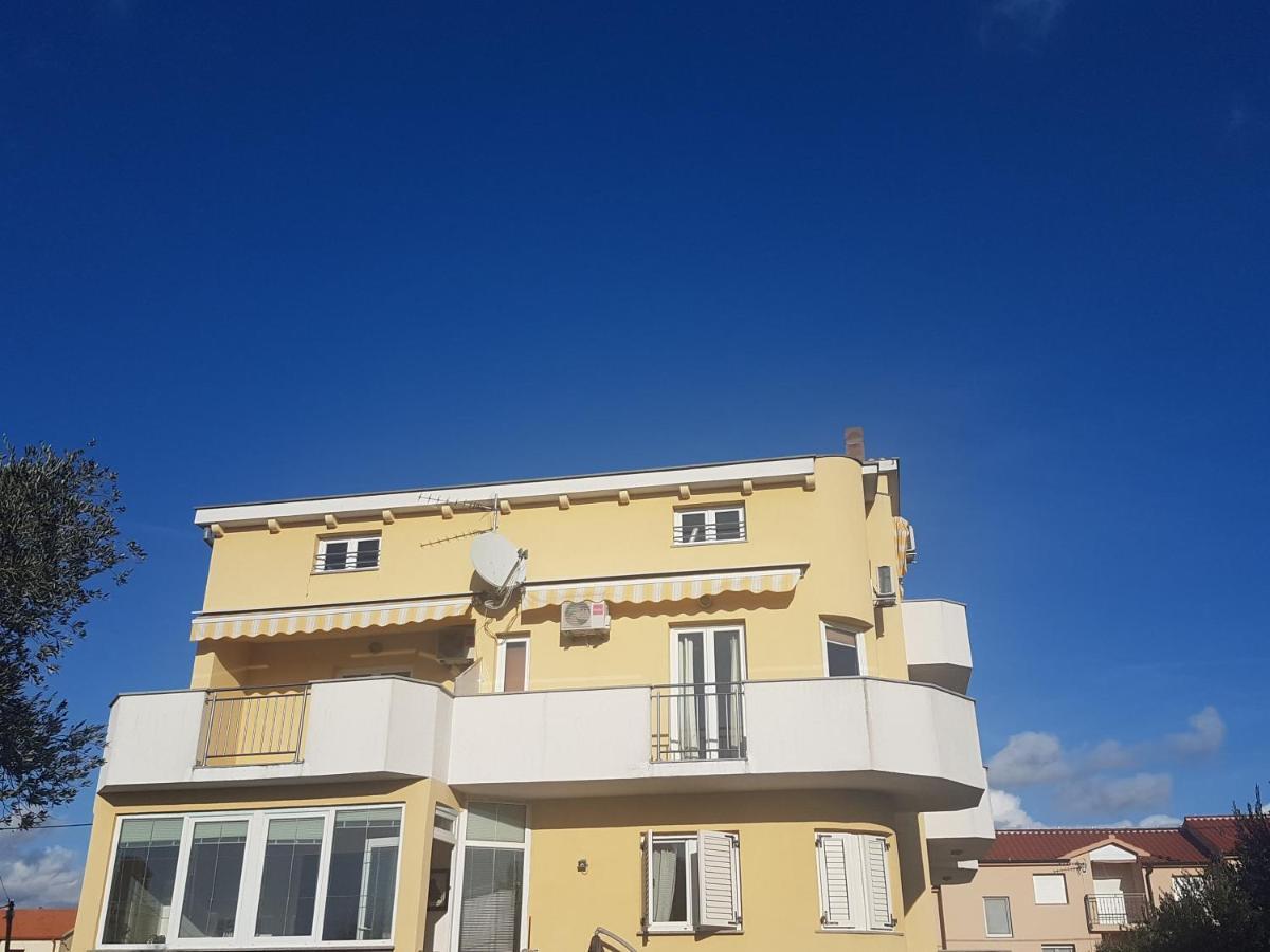Apartmani Lili Сукошан Экстерьер фото